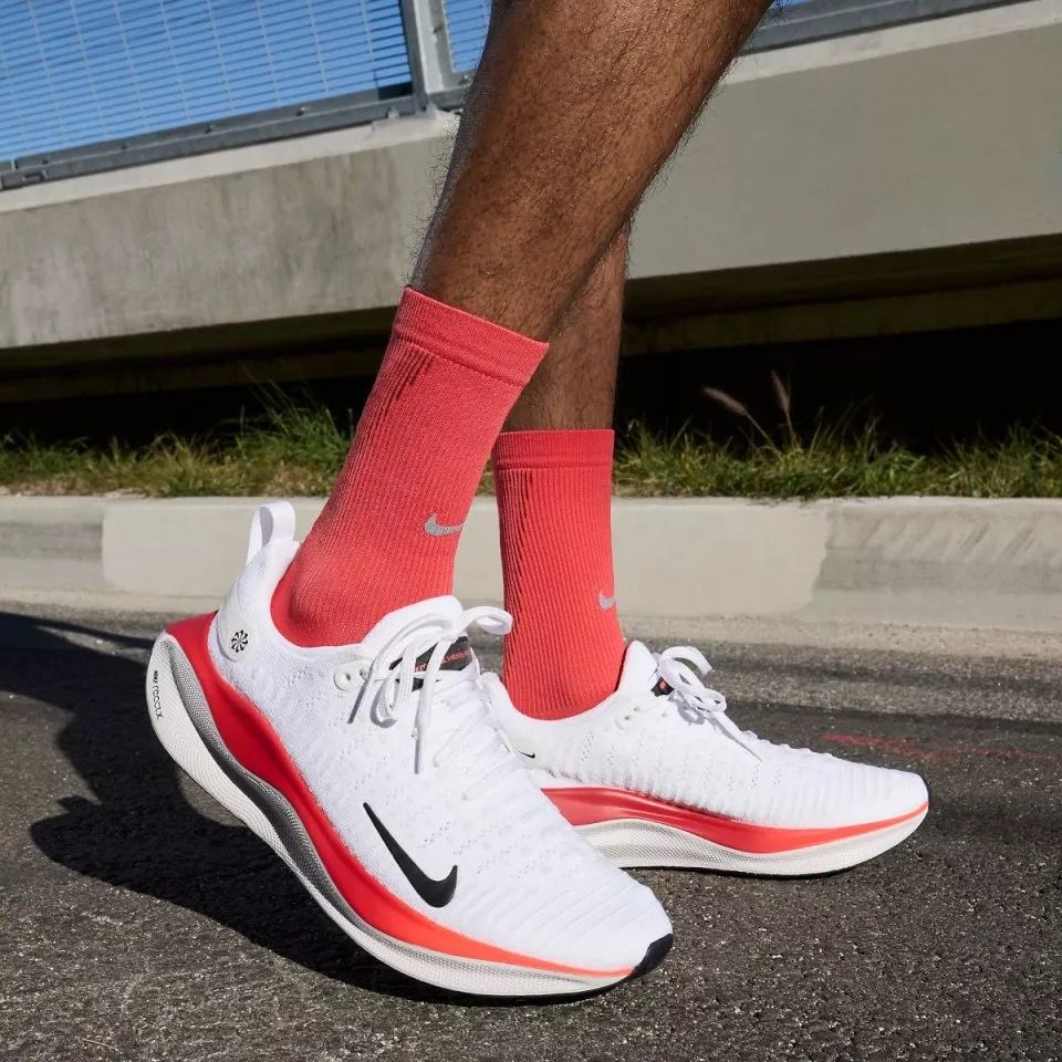 Nike React Infinity Run 4 White Red Men's Running Shoes (Category: Sneakers) located in Pasig City. Submitted by material_gworI (Listing ID 1447251401, Image 2). Description: dm for actual pics !.