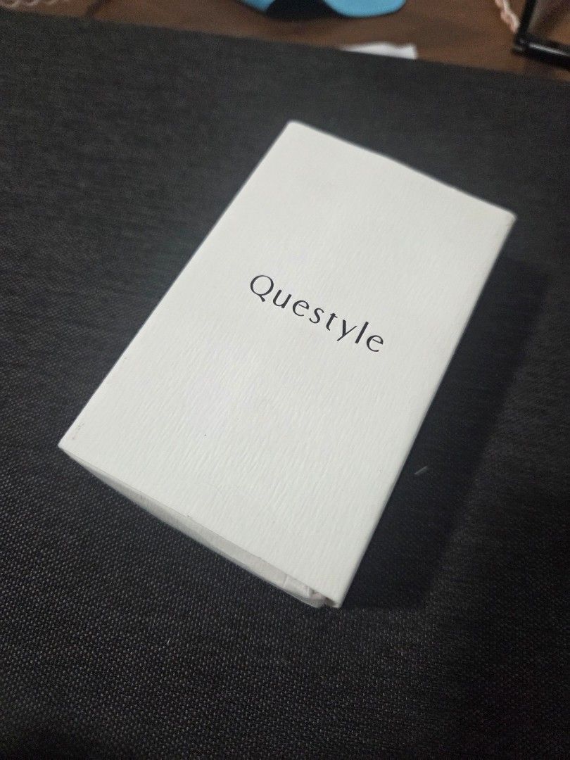 Original Questyle M15i USB DAC Leather case (Category: Other Audio Equipment) located in Makati City. Submitted by edwink1980 (Listing ID 1447289551, Image 3). Description: Original Questyle M15i USB DAC Leather case Color Black Bought from Amazon US for $39.99 plus shipping Brand New. Can meet in Makati BGC or Manila.