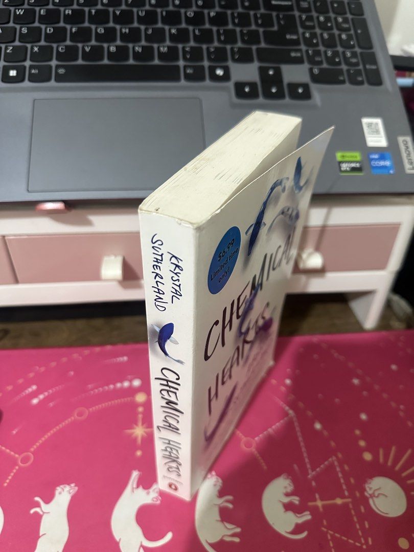 Our Chemical Hearts Krystal Sutherland (Category: Storybooks) located in Legazpi City. Submitted by allpiledupbylaya (Listing ID 1447140031, Image 3). Description: ALL BOOKS ARE ORIGINAL NOT FAKE, NOT REPRINT Paperback Light foxing No spine crease, no foxing, no annotation Loc. Legazpi City MOP: Gcash MOD: J&T PAYO, No Cancellation .