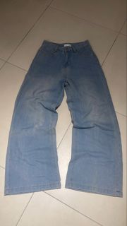(Category: ) located in . Submitted by wanstores (Listing ID 1447227963, Image 1). Description: .