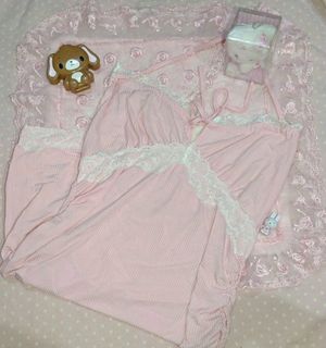 (Category: ) located in . Submitted by daintypeach (Listing ID 1447122487, Image 1). Description: .