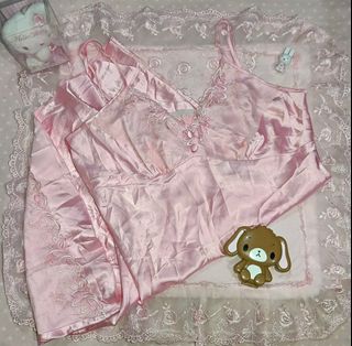 (Category: ) located in . Submitted by daintypeach (Listing ID 1447125724, Image 1). Description: .