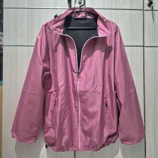 (Kategori: ) berada di . Dikirim oleh preloved_meow (ID iklan 1447221234, Gambar 1). Deskripsi: .