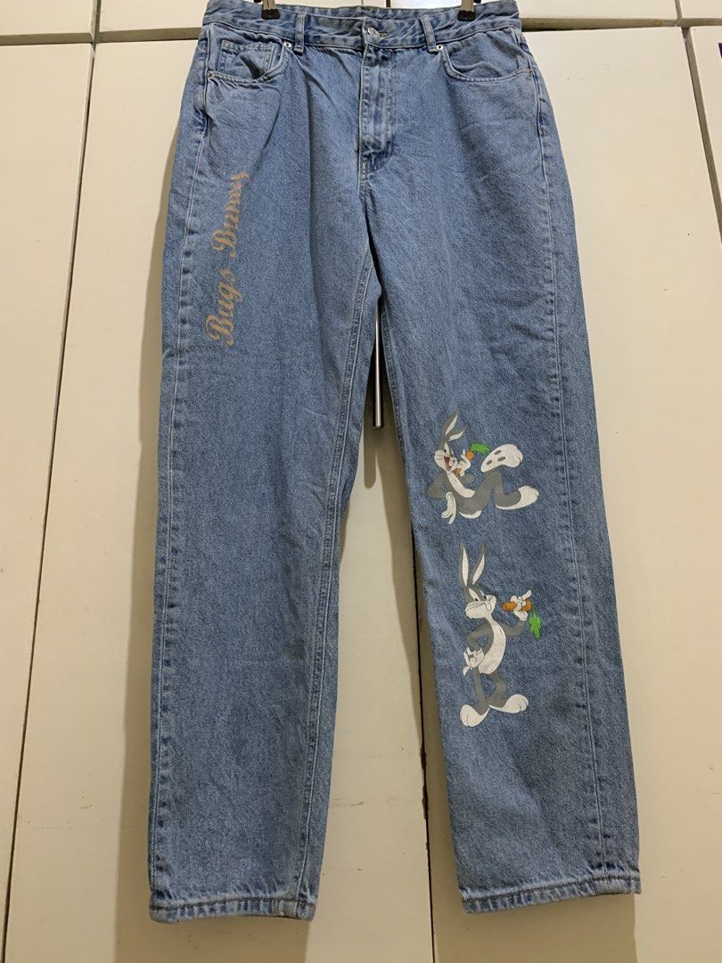 Pull&Bear x Looney Tunes (Category: Jeans) located in Calamba. Submitted by wear_haus (Listing ID 1447264151, Image 2). Description: Size 30.