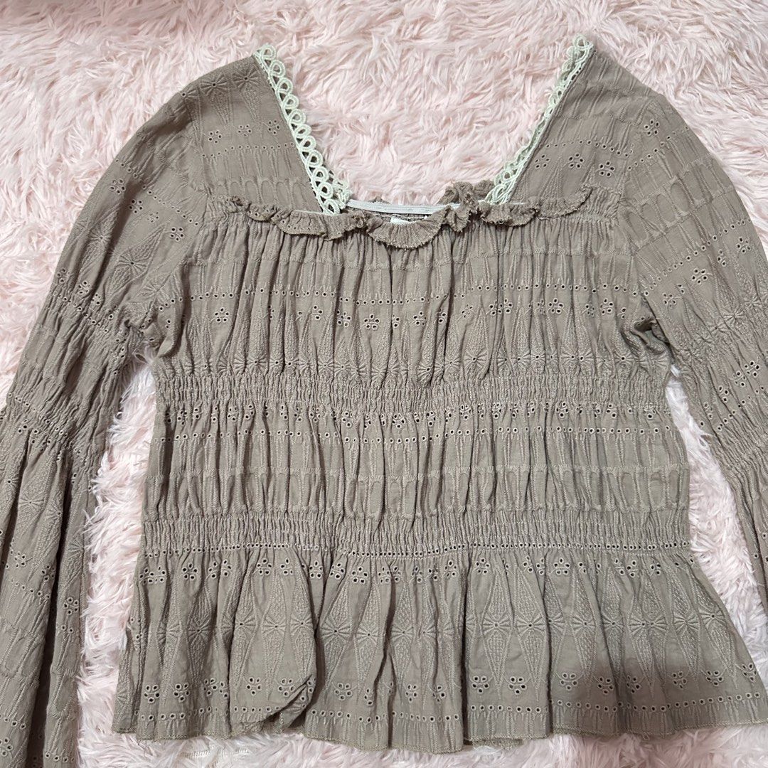 Purple Smocked Long Sleeve Top (Category: Blouses) located in Caloocan City. Submitted by midnightstar_iya (Listing ID 1447128959, Image 2). Description: Fits: Small - Semi Medium 📍Caloocan 💰Mode of payment: Gcash 📦Courier: J&T 🌸SF will be shouldered by the buyer 🌸No rush shipping.