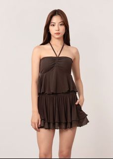(Category: ) located in . Submitted by bulgingwardrobe (Listing ID 1447260601, Image 1). Description: .
