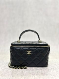 (Kategori: ) berada di . Dikirim oleh brandedboutiquez (ID iklan 1447132517, Gambar 1). Deskripsi: .