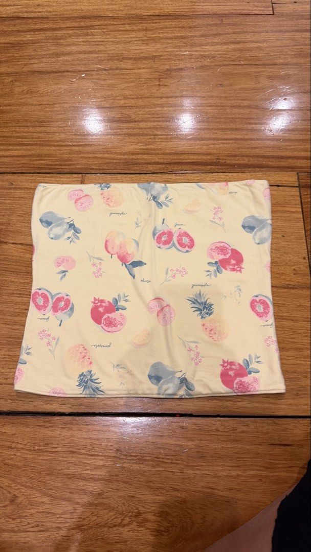 Reversible Yellow Fruit Print Tube Top (Category: Others Tops) located in Manila. Submitted by swag.maxxing (Listing ID 1447137342, Image 1). Description: - Adorable yellow tube top - Fun fruit print featuring peaches, pomegranates, pineapples, and pears - Stretchy material for a comfortable fit - Ideal for summer wear or layering.