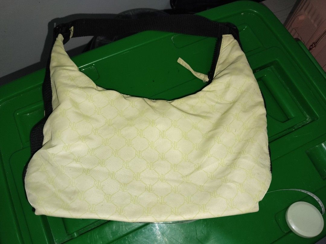 RL (Category: Luxury Bags & Wallets) located in Loay. Submitted by newdeer-a792e8 (Listing ID 1447228718, Image 3). Description: shlouder Bag need to wash.