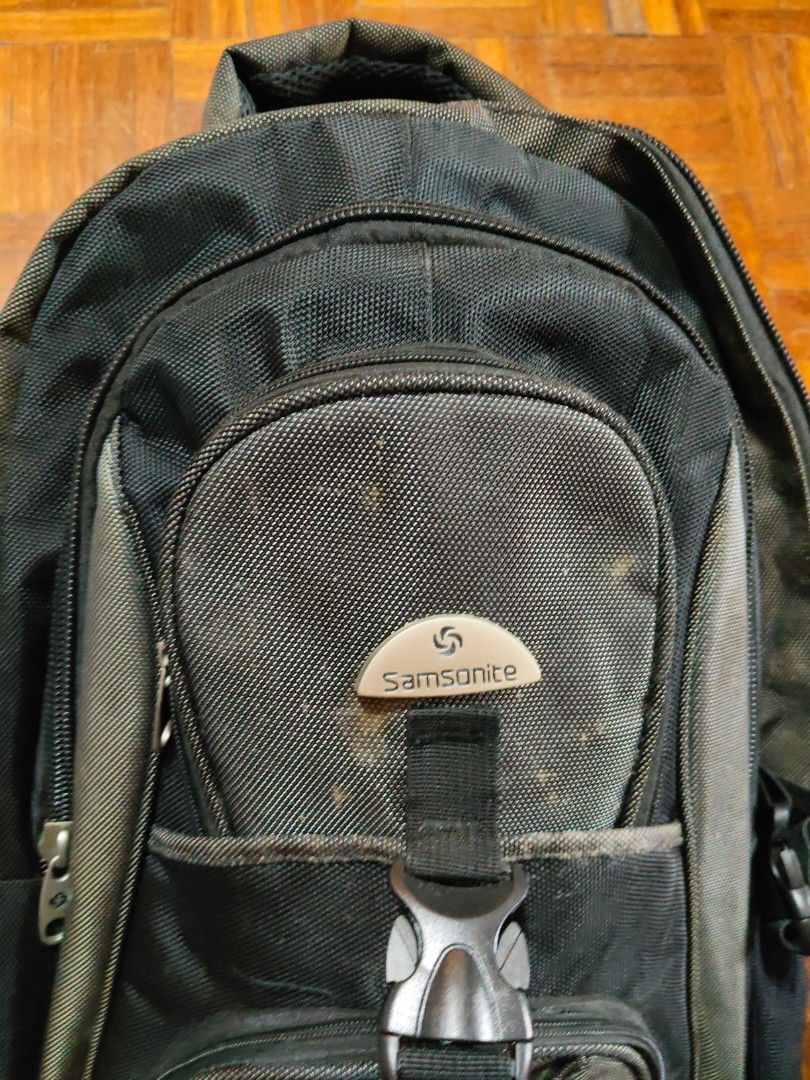 Samsonite Back Pack (Category: Laptop Bags & Sleeves) located in Kuala Lumpur. Submitted by studiopandan (Listing ID 1447203370, Image 2). Description: .