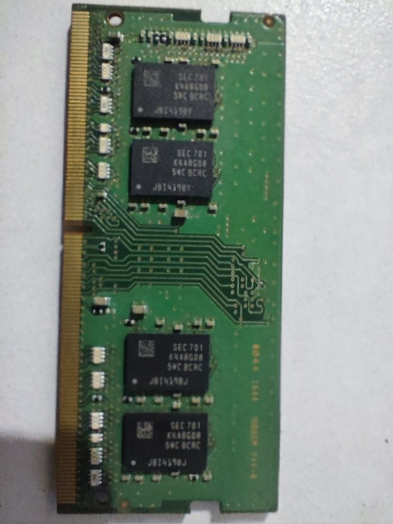Samsung DDR4  RAM  8GB498705876523438081