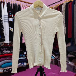 (Kategori: ) berada di . Dikirim oleh by.kalisa (ID iklan 1447220303, Gambar 1). Deskripsi: .