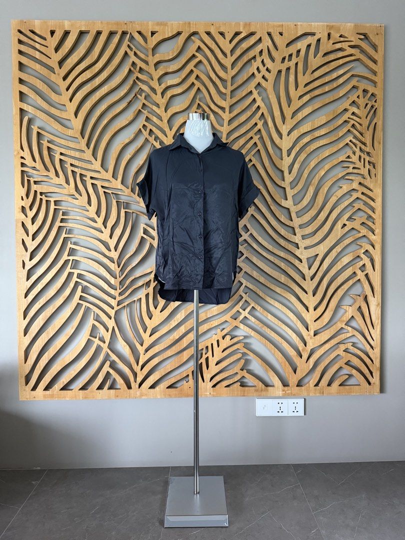 Satin Blouse short sleeved (Category: Blouses) located in Pasig City. Submitted by smayc_21 (Listing ID 1447239501, Image 2). Description: .