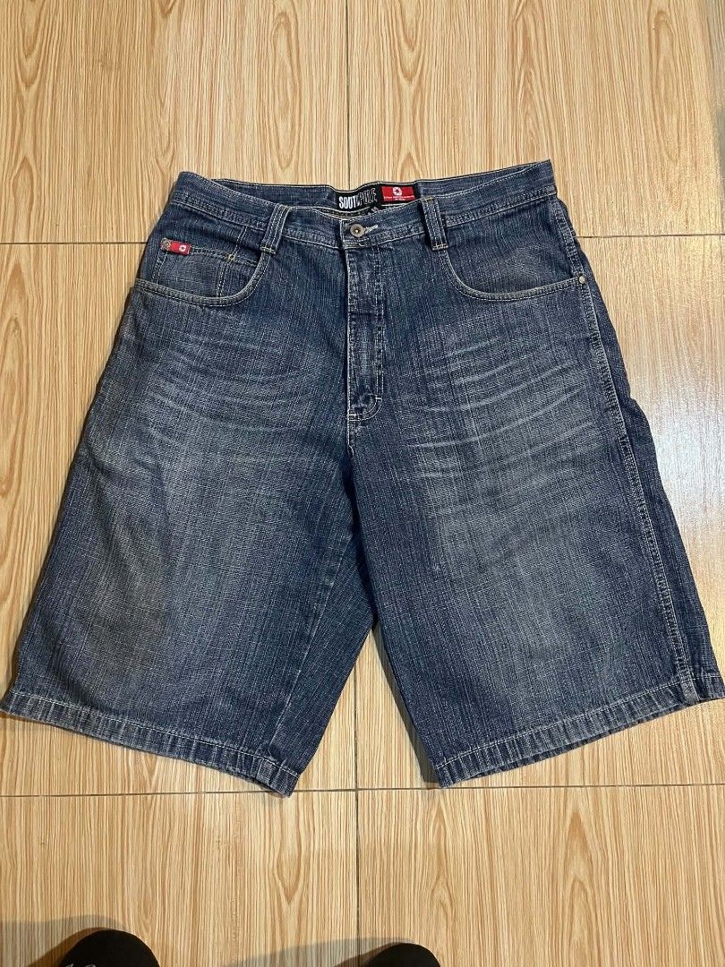 Southpole Denim Shorts Size 34 (Category: Shorts) located in Davao. Submitted by skebedelejdie (Listing ID 1447173732, Image 1). Description: - Southpole denim shorts - Classic blue wash - Size 34 waist - Button and zip closure - Two back pockets with stitching detail - Red logo tab on front pocket - Ideal for casual wear.