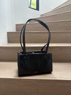 (Kategori: ) berada di . Dikirim oleh tania.n (ID iklan 1447142409, Gambar 1). Deskripsi: .