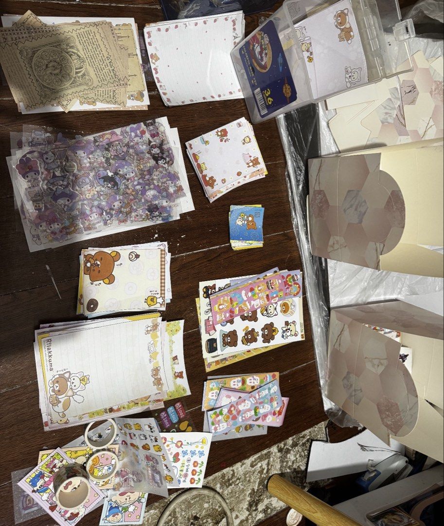 Stationary kit 100 items bundle + FREEBIES (Category: Stationery & School Supplies) located in Manila. Submitted by koriklosets (Listing ID 1447126926, Image 3). Description: 100 items = 200 php 200 items = 350 php.