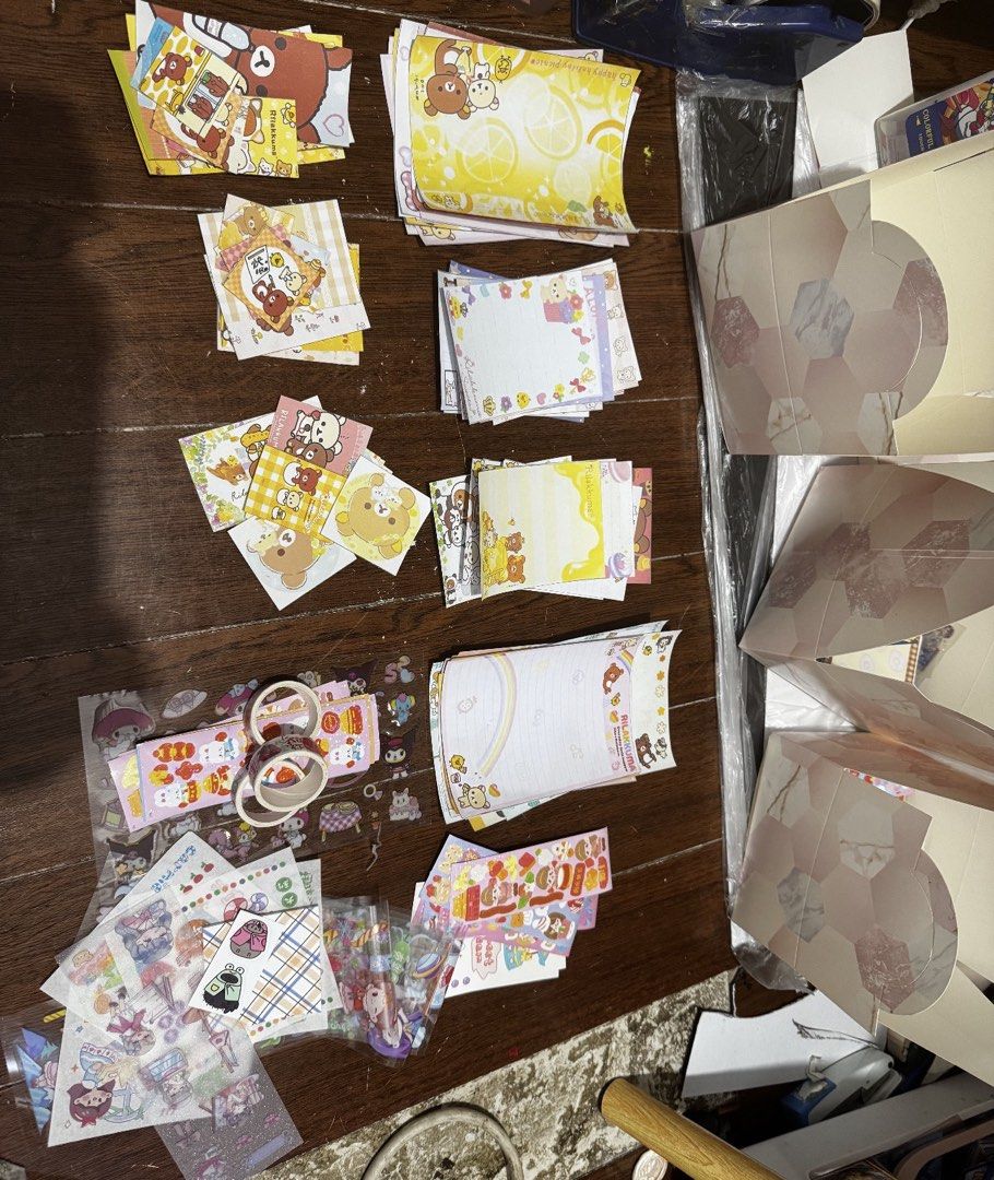 Stationary kit 100 items bundle + FREEBIES (Category: Stationery & School Supplies) located in Manila. Submitted by koriklosets (Listing ID 1447126926, Image 2). Description: 100 items = 200 php 200 items = 350 php.