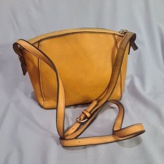(Kategori: ) berada di . Dikirim oleh PrelovedBrandedStore (ID iklan 1447218137, Gambar 1). Deskripsi: .