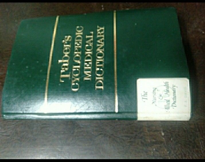 Taber's Cyclopedic Medical Dictionary Edition 16 (Category: Textbooks) located in Davao. Submitted by bravemoon_556cd5 (Listing ID 1447133776, Image 3). Description: - Taber's Cyclopedic Medical Dictionary, 16th Edition - Illustrated comprehensive medical reference - Ideal for students and healthcare professionals - Features a green binding with elegant gold lettering - Pages are clean and fully intact.