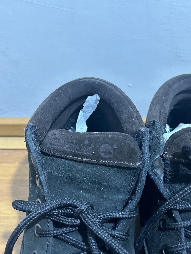 Timberland Black Suede Lace-up Boots (Category: Boots) located in Quezon City. Submitted by andeeclutters (Listing ID 1447179658, Image 2). Description: - Black Timberland boots - Suede material - Lace-up closure - Mid-top style - Perfect for casual wear PRELOVED. Manage your expectations 😃 🧾 MOP: Gcash • Maya • BPI (QR) • Maribank • GoTyme 🛵 MOD: Lalamove/Grab • J&T *shipping care of buyer 📍Matandang Balara, Quezon City.