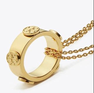 (Category: ) located in . Submitted by oopssallcloset (Listing ID 1447115891, Image 1). Description: .