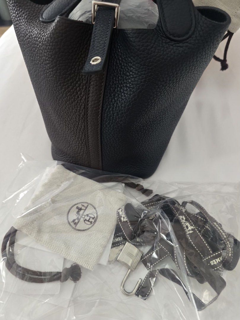 Tri Color Hermès Picotin Lock 18 (Category: Luxury Bags & Wallets) located in Marikina City. Submitted by archaicfinds (Listing ID 1447163718, Image 2). Description: - complete everything message for inquiries.