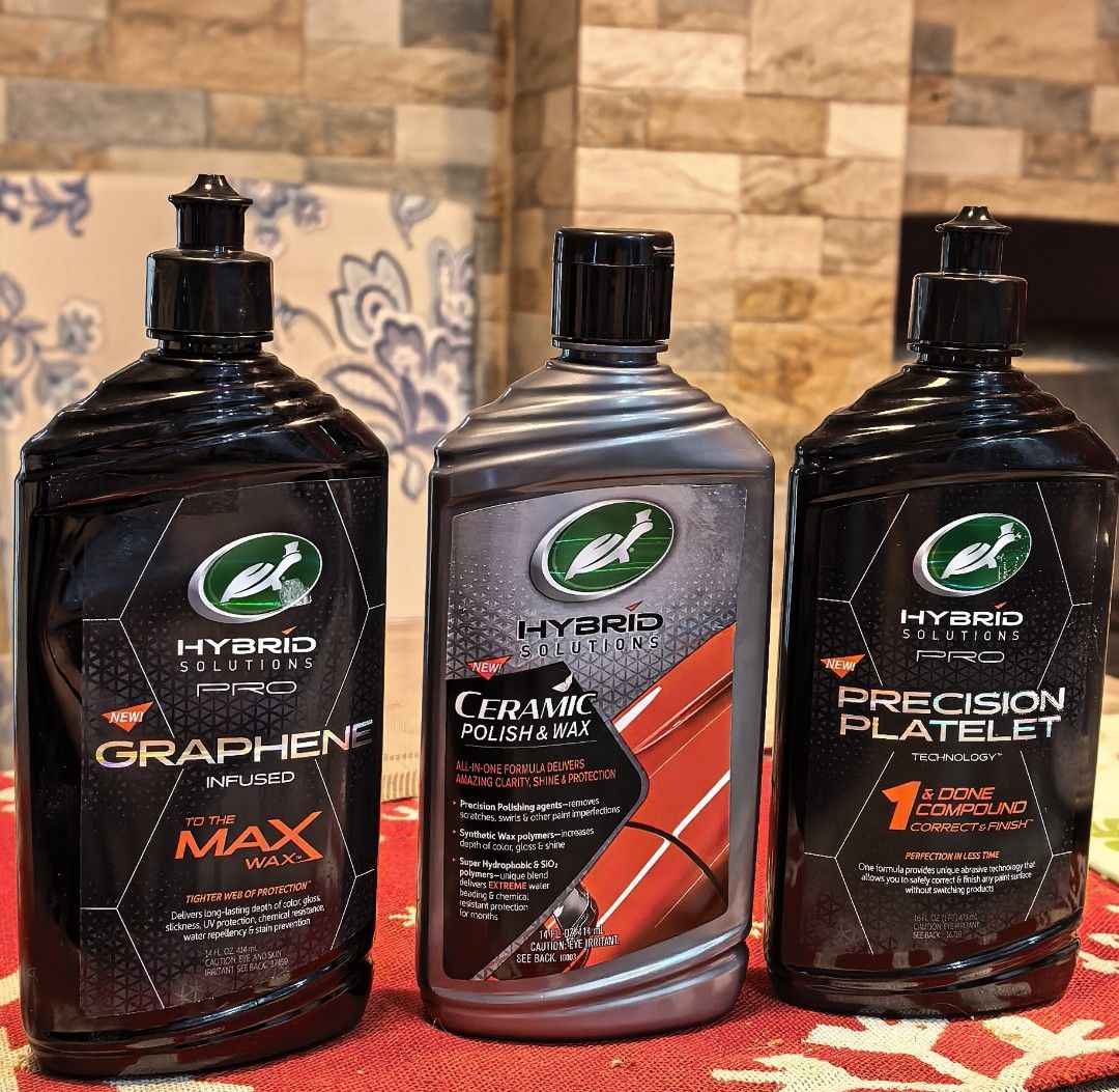 Turtle Wax Hybrid Solutions Pro Car Care Set (Category: Hair) located in Muntinlupa City. Submitted by starky_reyes (Listing ID 1447173369, Image 1). Description: - Turtle Wax Hybrid Solutions Pro Car Care - Includes: Graphene Infused Max, 1100 pesos - Ceramic Polish & Wax , 600 pesos -Precision Platelet & Done Compound 600 pesos - Cleans and protects your car's finish - Achieve a showroom shine All products are premium, bnew and original.