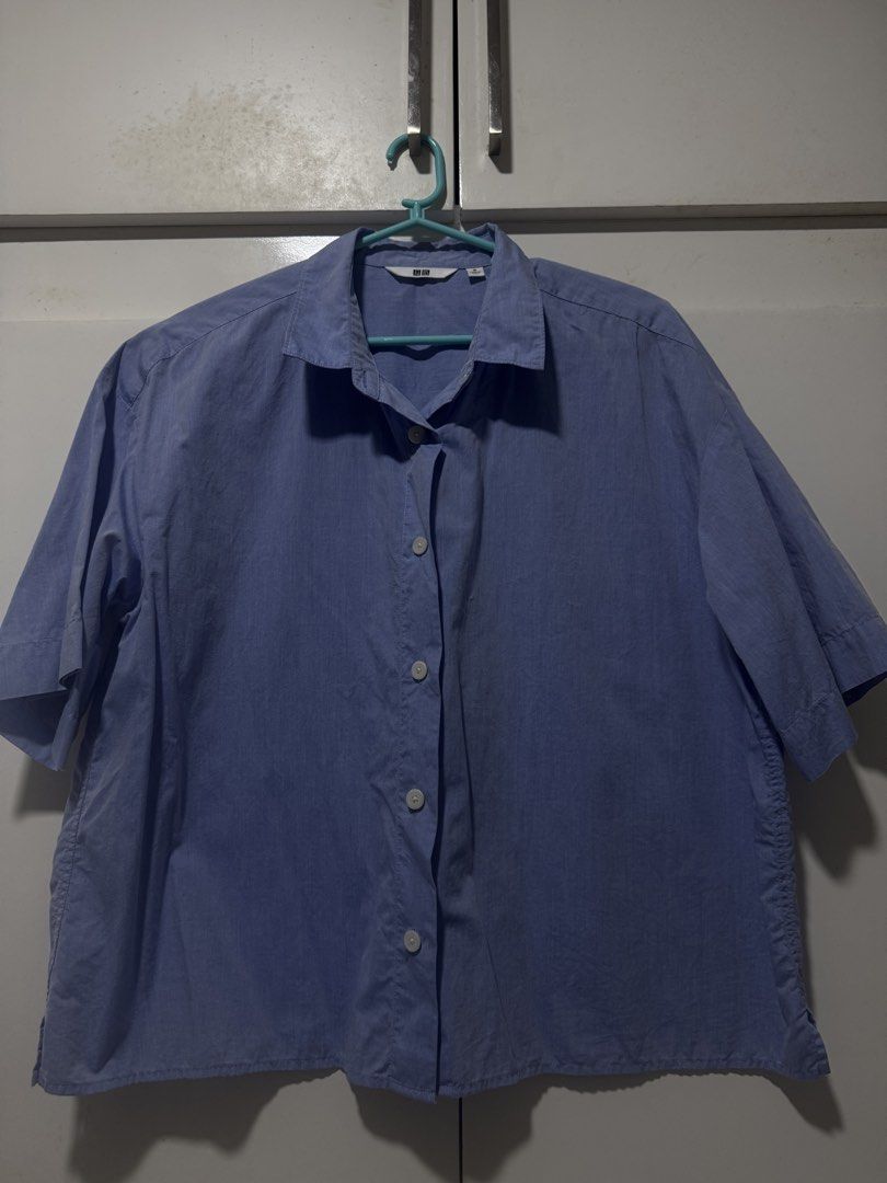 Uniqlo Polo Powder Blue (Category: Others Tops) located in Mabalacat. Submitted by prelovedthings13__ (Listing ID 1447250042, Image 1). Description: Looks New, comfy to used.
