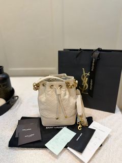 (Kategori: ) berada di . Dikirim oleh anzeraluxbags.id (ID iklan 1447202654, Gambar 1). Deskripsi: .