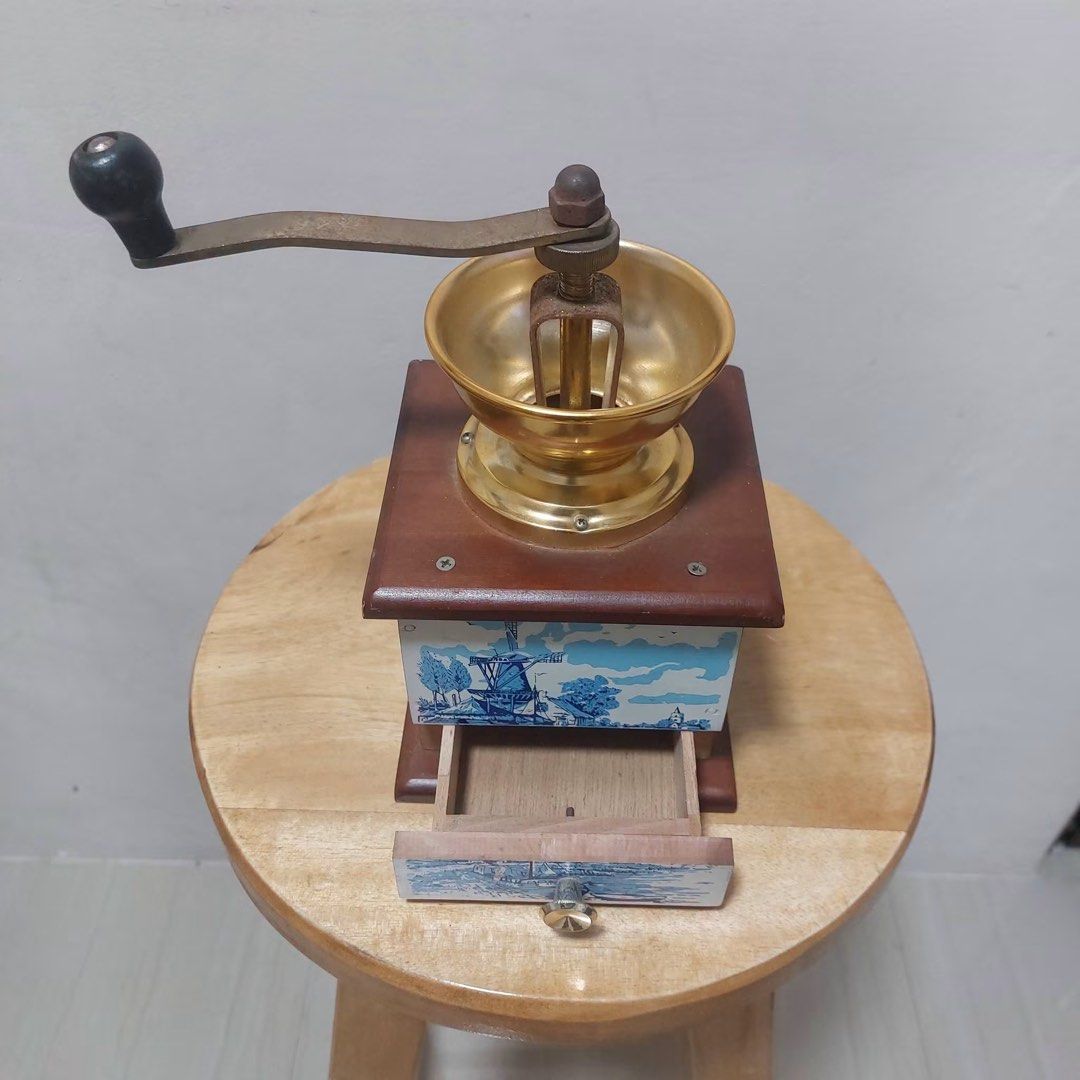 Vintage Manual Coffee Grinder Delft Style (Category: Coffee Machines & Makers) located in Manila. Submitted by kitares (Listing ID 1447143234, Image 2). Description: .