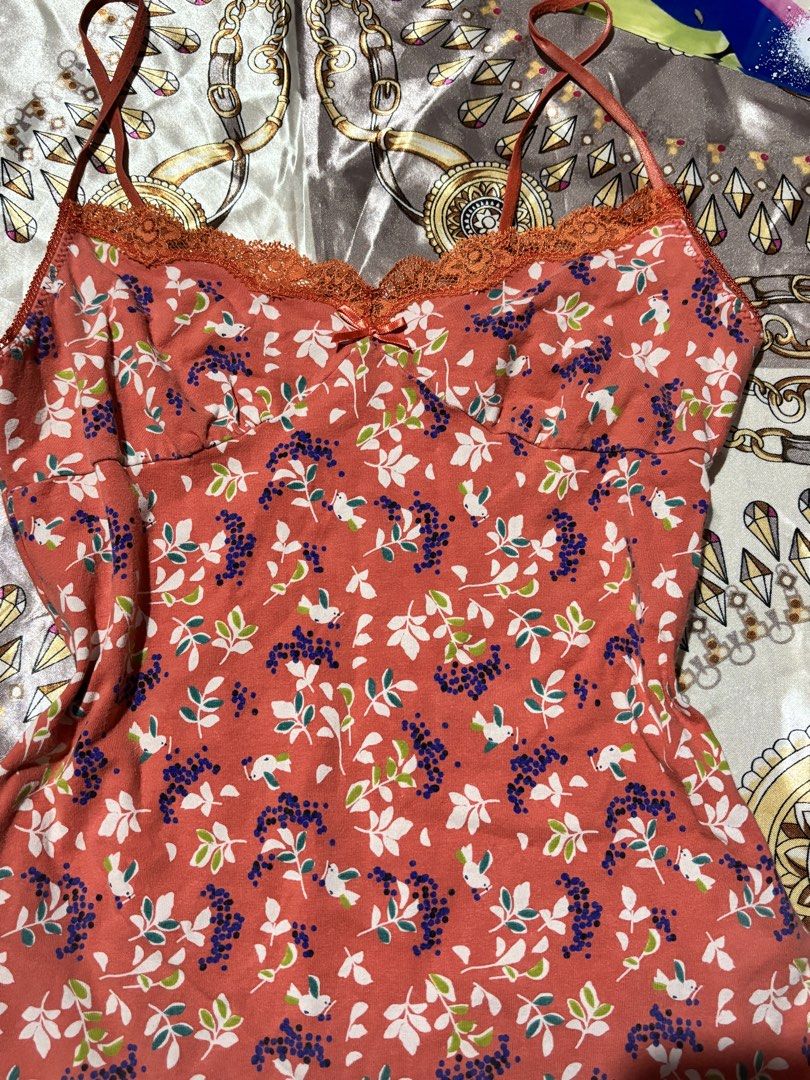whimsy (Category: Sleeveless) located in Tuguegarao City. Submitted by iulie (Listing ID 1447258037, Image 3). Description: seller’s fave ☁️ size: xs - medium ~ mine - 110 ~ lock - 130 💌 mod : direct jnt 💌 mop : gcash / gotyme / maribank.