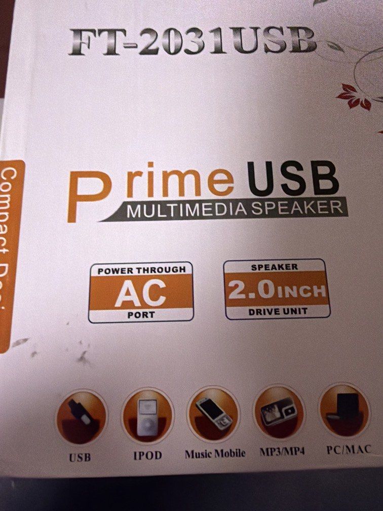 Wired Speaker (Category: Soundbars, Speakers & Amplifiers) located in Singapore. Submitted by meang (Listing ID 1447195607, Image 2). Description: Brand new set . Wired speaker no Bluetooth. Sound quality good. .