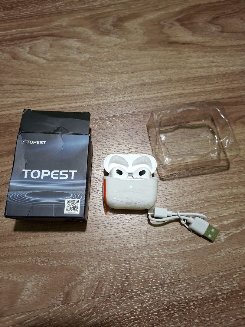 Wireless White Earbuds