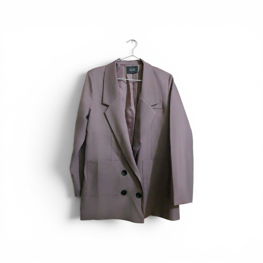 Women Double-Breasted Premium Blazer (Category: Coats, Jackets and Outerwear) located in Paranaque City. Submitted by mariam3842 (Listing ID 1352326132, Image 2). Description: 💕💥Check my page for offers💥💕 ▪︎The description: - Its color is brownish purple, and it may vary depending on the lightning. - Fits M-L. - Full lining with pads. ▪︎Measurements: Bust: 40 inches | Shoulder: 16 inches. •Please check the uploaded photo for more references. 
