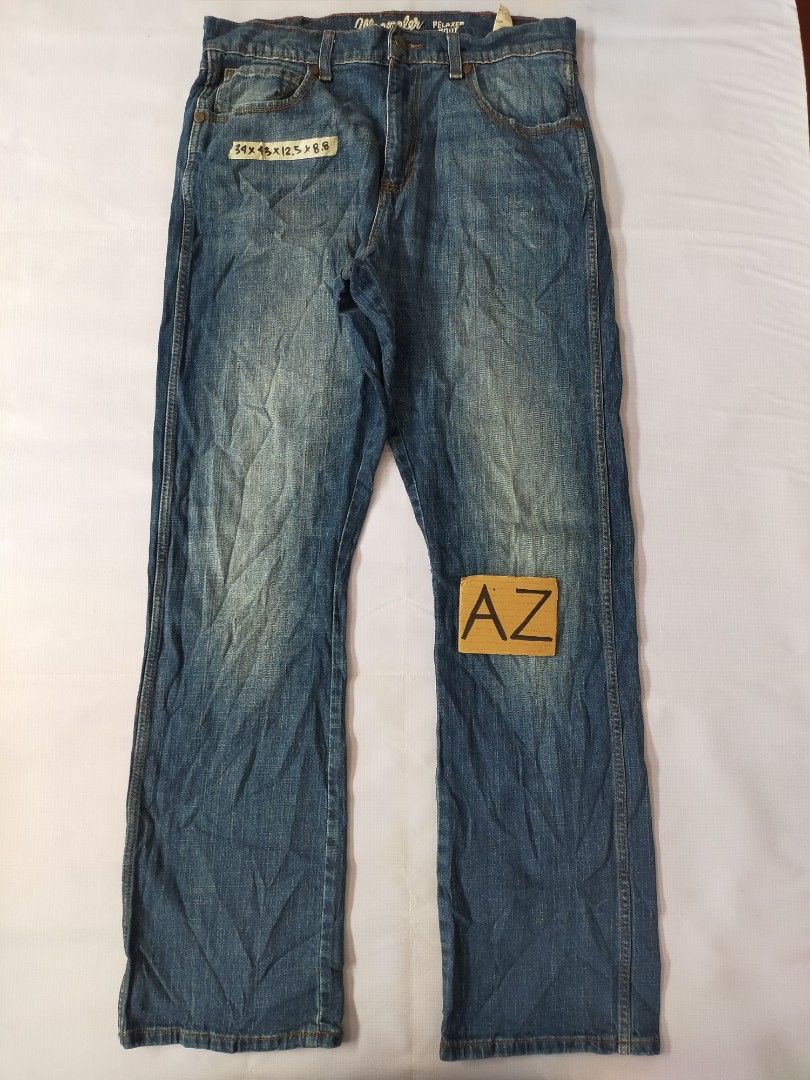 Wrangler Retro Relaxed Boot Jeans (Category: Jeans) located in Paranaque City. Submitted by azbaraguir (Listing ID 1447137538, Image 2). Description: - Wrangler Retro Jeans - Relaxed Boot Cut Fit - Classic Blue Denim Wash - Iconic Wrangler Stitching on Back Pockets - Comfortable for Everyday Wear.