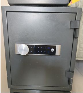 (Category: ) located in . Submitted by df-hardware (Listing ID 1447253791, Image 1). Description: .