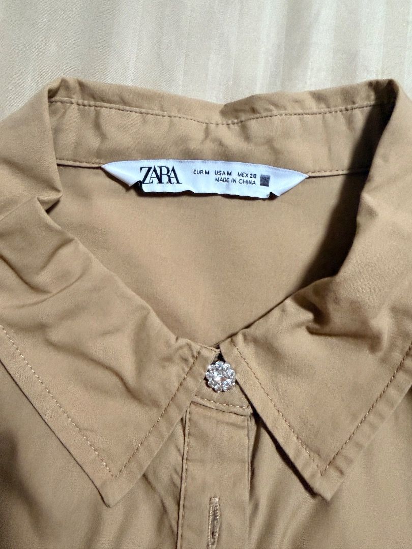 Zara Poplin Dress (Category: Dresses) located in Quezon City. Submitted by shellanie_closet (Listing ID 1447172623, Image 2). Description: Lightly used with minor stain, Size Medium.