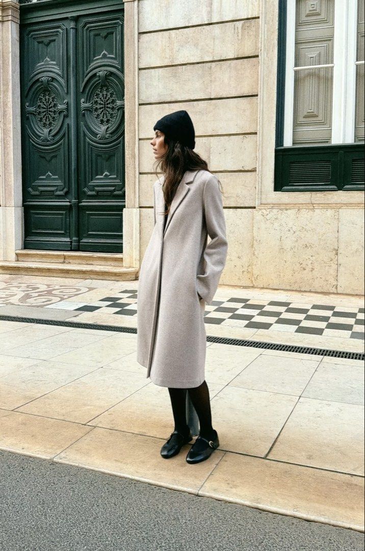 ZARA SOFT COAT JACKET BNWT (Category: Coats, Jackets and Outerwear) located in Pasig City. Submitted by redeem (Listing ID 1447171027, Image 3). Description: ‼️AVAILABLE ON HAND‼️ BRAND NEW WITH PRICE TAG SIZE: SMALL Description: Coat with a notched lapel collar and long sleeves. Straight hem. Button fastening on the front. COLOR: MINK MARL.