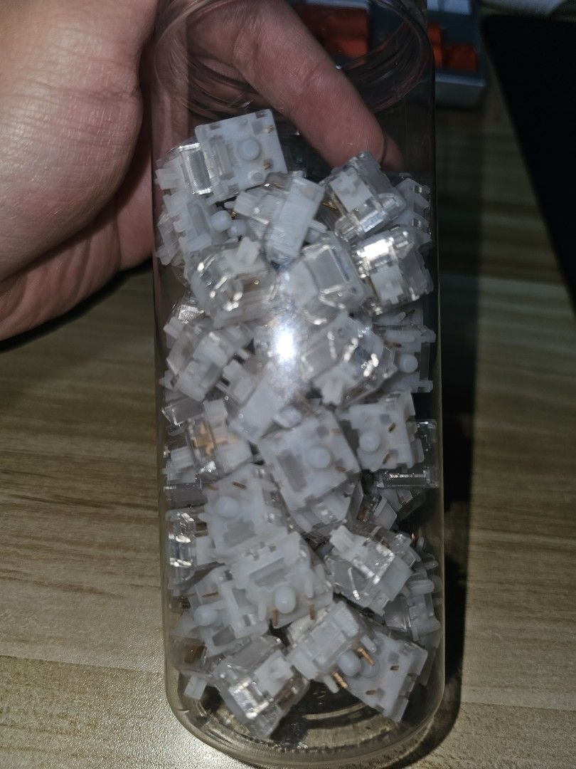 90x HMX Hydra switches