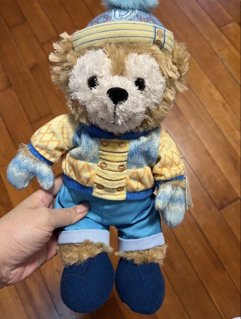 迪士尼 Duffy 熊仔 冬季限定版毛公仔 （分類：絨毛玩具）位於 Hong Kong。 由 gwgj41 提交（商品編號 1450747026，圖片 1）。簡介： 全新，含吊牌。