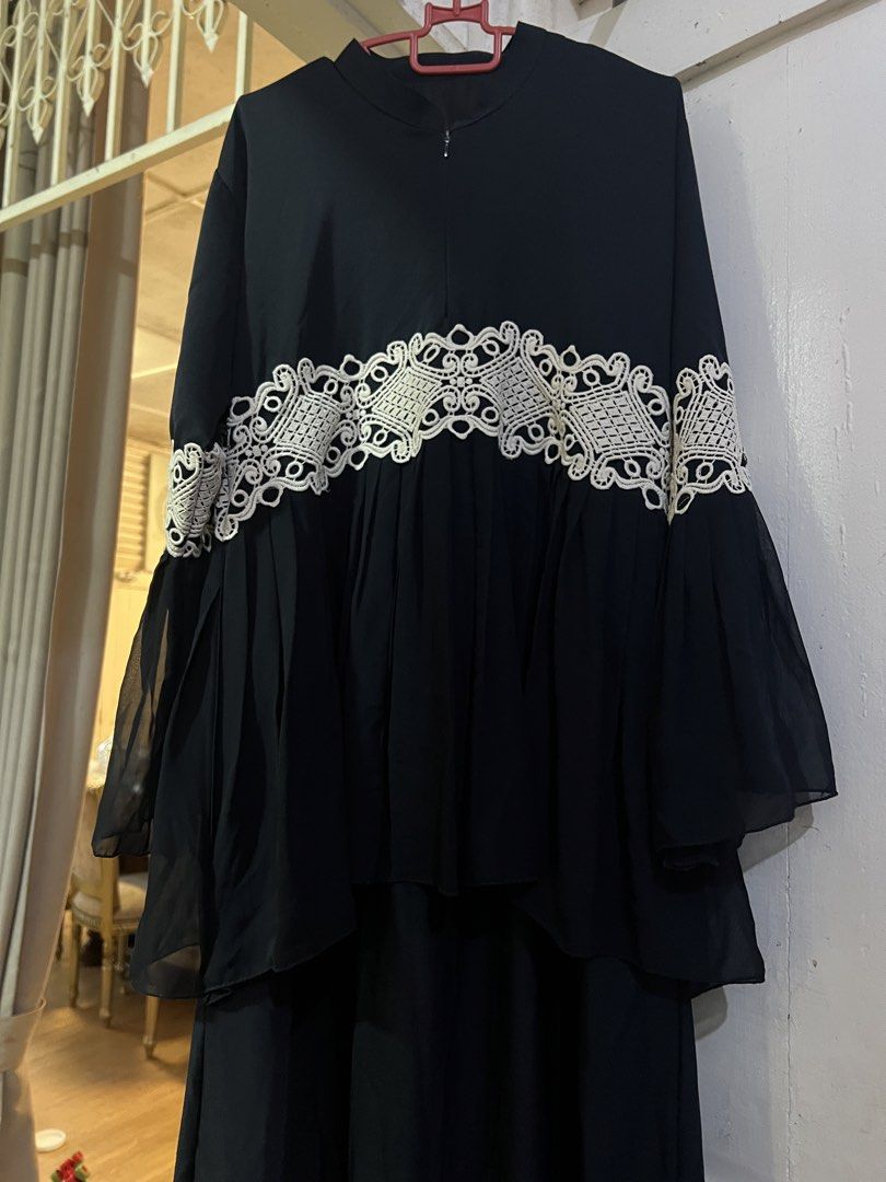 Abaya kurung 2 lapis nida dan chiffon (Category: Kaftans & Jubahs) located in Sungai Buloh. Submitted by panadolee (Listing ID 1450790808, Image 2). Description: Abaya kurung 2 layer Dalam nida Luar chiffon bersulam Dada 42-44 Labuh 55 Bersarung Lawa ni tp sy jarang pakai RM 58 inc pos sm Serious buyer only .