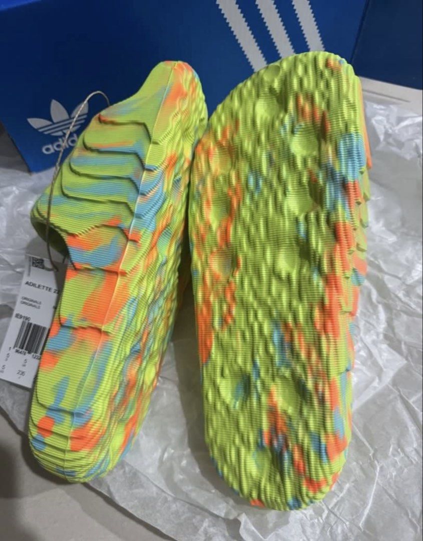 Adidas adilette 22 (Category: Slippers & Slides) located in Pasay City. Submitted by taptooload (Listing ID 1450878745, Image 3). Description: Adidas adilette 22.