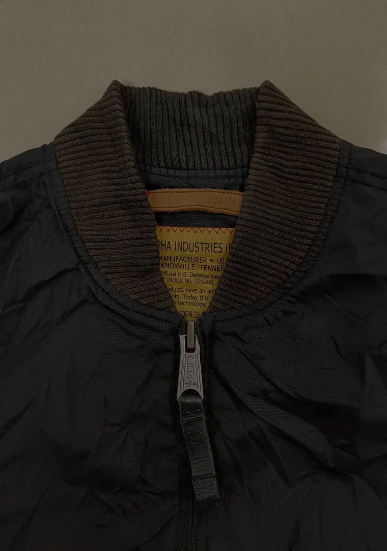Alpha Industries (Category: Coats, Jackets and Outerwear) located in Bacolod City. Submitted by johnthrift (Listing ID 1450787644, Image 2). Description: ALPHA INDUSTRIES BOMBER JACKET LARGE WIDTH 24 LENGTH 26.5 PM 📩📩📩📩.