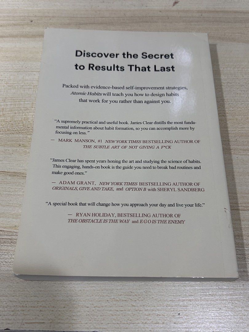 Atomic Habits by James Clear - Tiny Changes, Remarkable Results (Category: Storybooks) located in Manila. Submitted by cupofishka (Listing ID 1450860209, Image 2). Description: 🏷️ Discover the science of habit formation 🏷️ Learn to build good habits and break bad ones 🏷️ Practical strategies for small changes leading to remarkable results 🏷️ Evidence-based self-improvement 🏷️ Perfect for anyone seeking personal growth ⭐️ GR rating: 4.3 🌸 Fe