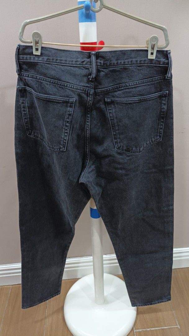 Authentic GAP Relaxed Taper Jeans - Dark Wash (Category: Jeans) located in Quezon City. Submitted by ddgapstore (Listing ID 1450885418, Image 2). Description: - GAP dark wash denim jeans - Relaxed fit with a tapered leg - Features GAPFlex technology for ultimate comfort - Classic five-pocket styling - Secure button and zip fly closure - Ideal for everyday wear.