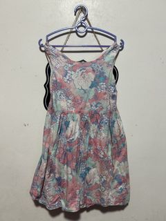 (Category: ) located in . Submitted by enchanted_wardrobe (Listing ID 1450824860, Image 1). Description: .