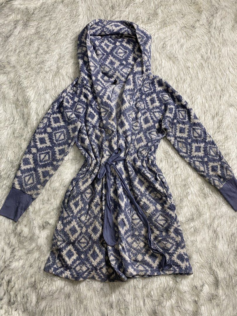 Bathrobe (medium) (Category: Undergarments & Loungewear) located in Manila. Submitted by csjlgen (Listing ID 1450838735, Image 2). Description: .