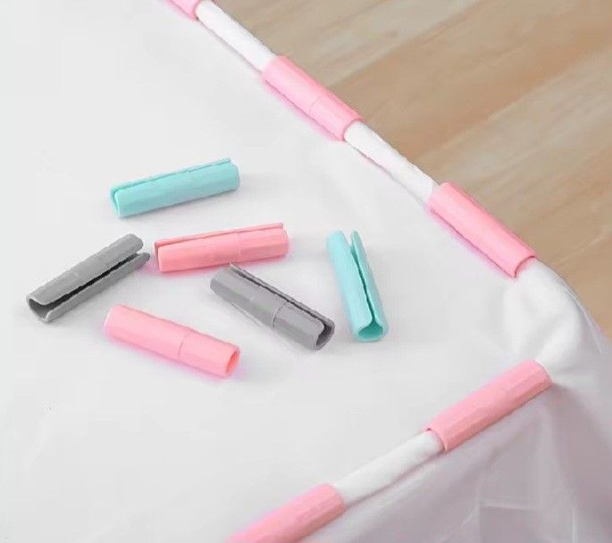 Bedsheet Clips (Category: Hooks & Hangers) located in Singapore. Submitted by fiercecat.9b2fcc (Listing ID 1450837913, Image 1). Description: Giving away free due not using them anymore. Meet up at Nex this Friday 7pm. First come first serve. Expect no reply once they are unavailable. - Tired of messy, wrinkled bedsheets? - These clips keep your sheets securely in place. - Easy to use: simply clip them on. - Fits mattresses with raised edges. - S
