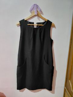 (Category: ) located in . Submitted by wornwardrobe (Listing ID 1450753661, Image 1). Description: .