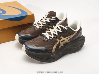 (Category: ) located in . Submitted by outlet_sneakers_shop (Listing ID 1450772534, Image 1). Description: .